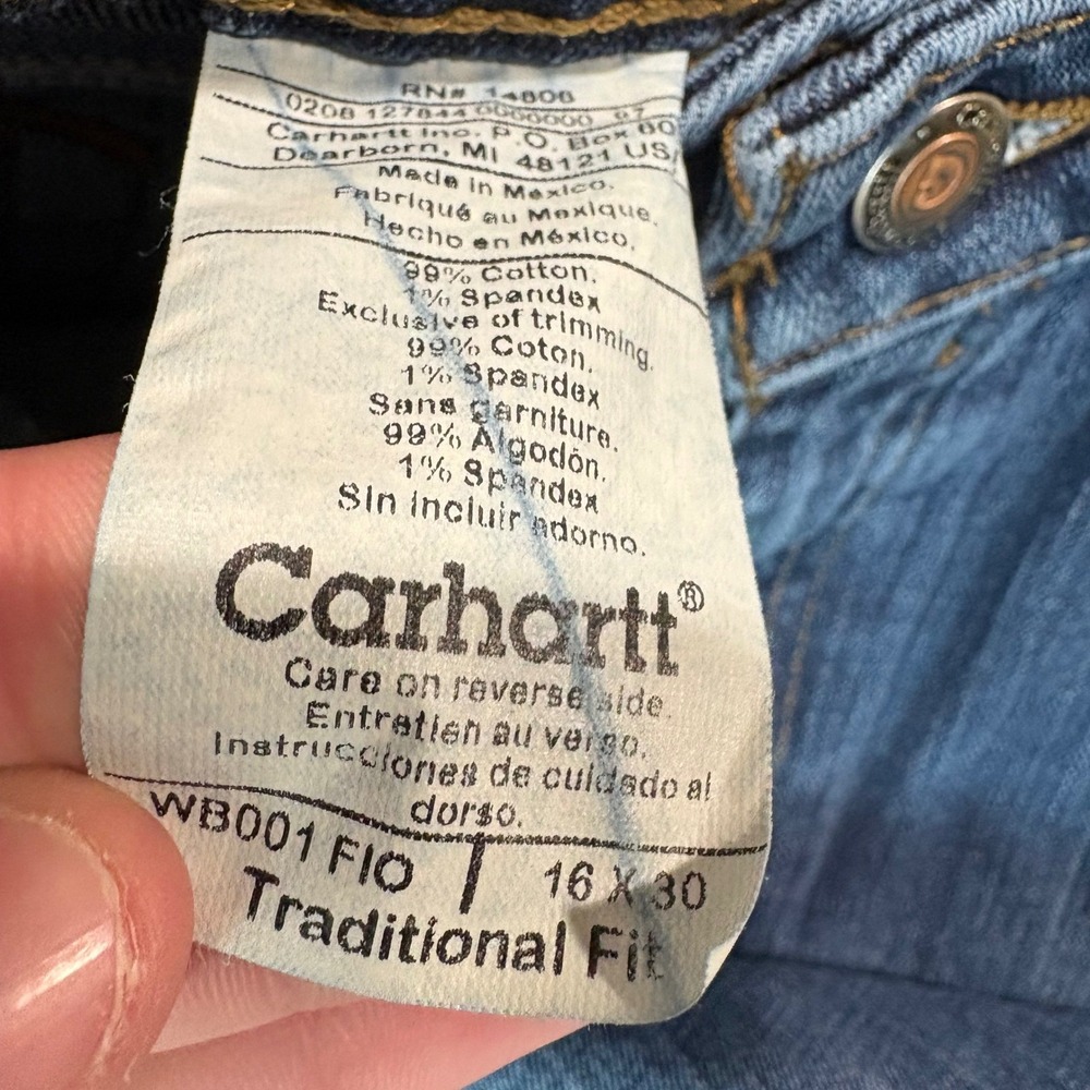 Carhartt Traditional Fit Bootcut Jeans Womens 16x30 Dark Wash Denim WB001 FIO - Picture 3 of 7
